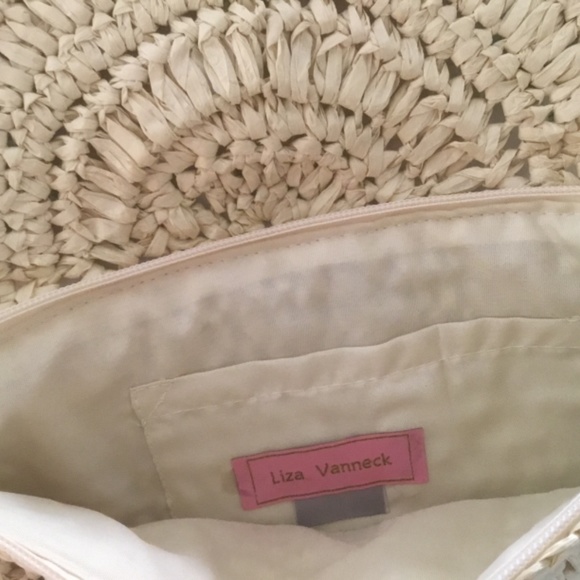 Green Parrot straw clutch NWT - Picture 3 of 4